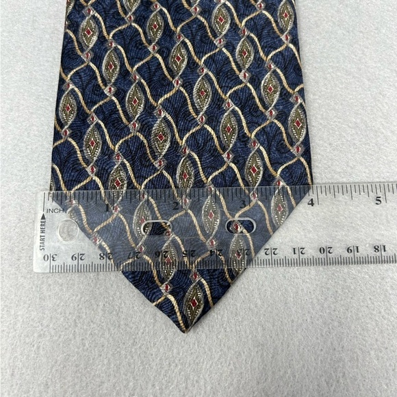 Geoffrey Beene Vintage Tie Necktie Mens Navy Geometric Print Silk, 4 x 58 - Picture 4 of 6